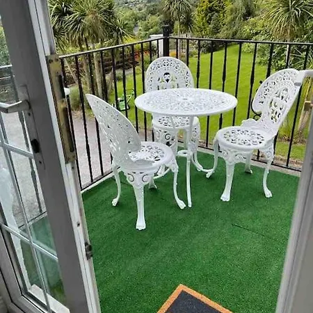 Kylemore Lakeview Retreat *