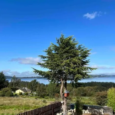 Kylemore Lakeview Retreat Apartment *