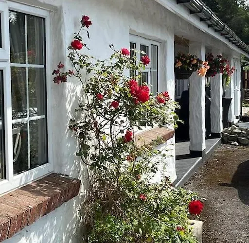 Kylemore Lakeview Retreat *