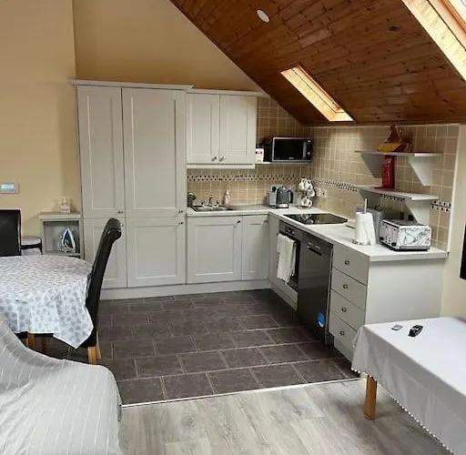 Kylemore Lakeview Retreat *